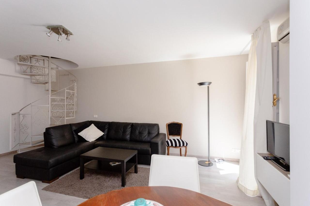 Domus Elisae Apartment タオルミーナ エクステリア 写真