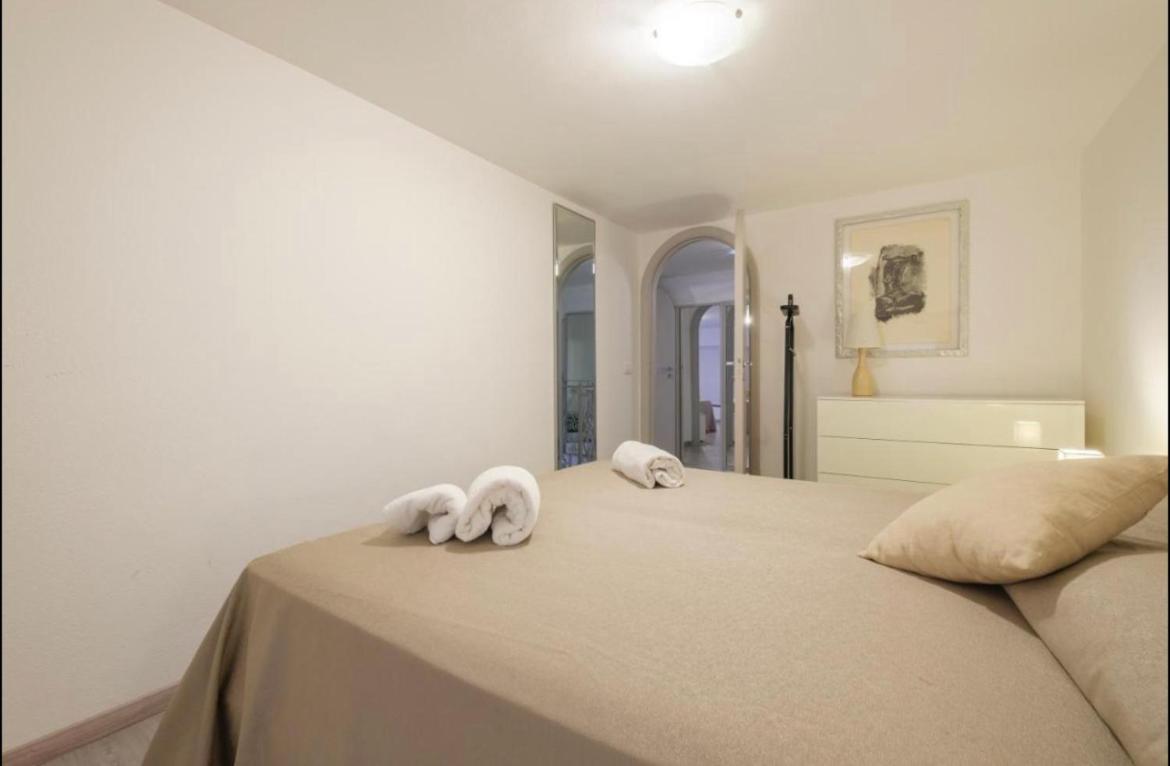 Domus Elisae Apartment タオルミーナ エクステリア 写真