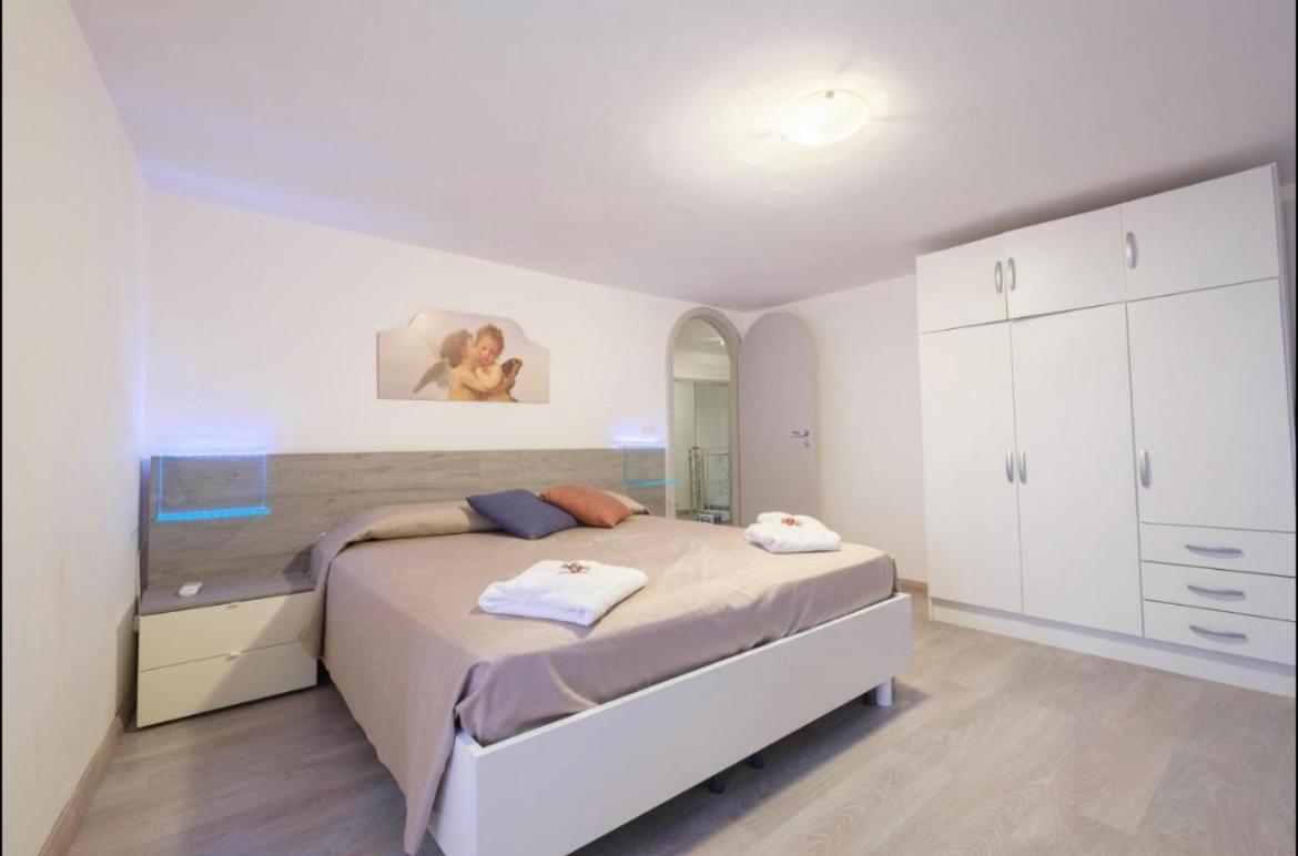 Domus Elisae Apartment タオルミーナ エクステリア 写真