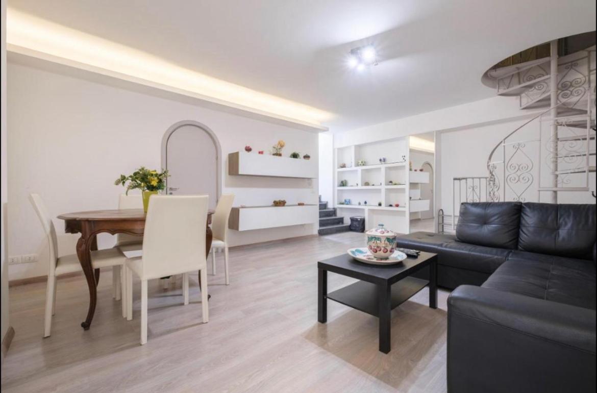 Domus Elisae Apartment タオルミーナ エクステリア 写真