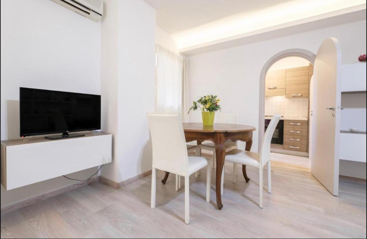 Domus Elisae Apartment タオルミーナ エクステリア 写真