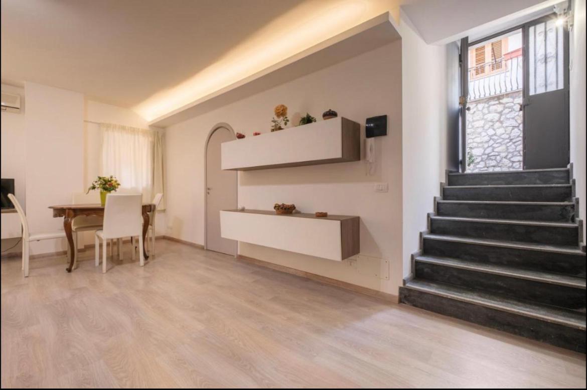 Domus Elisae Apartment タオルミーナ エクステリア 写真
